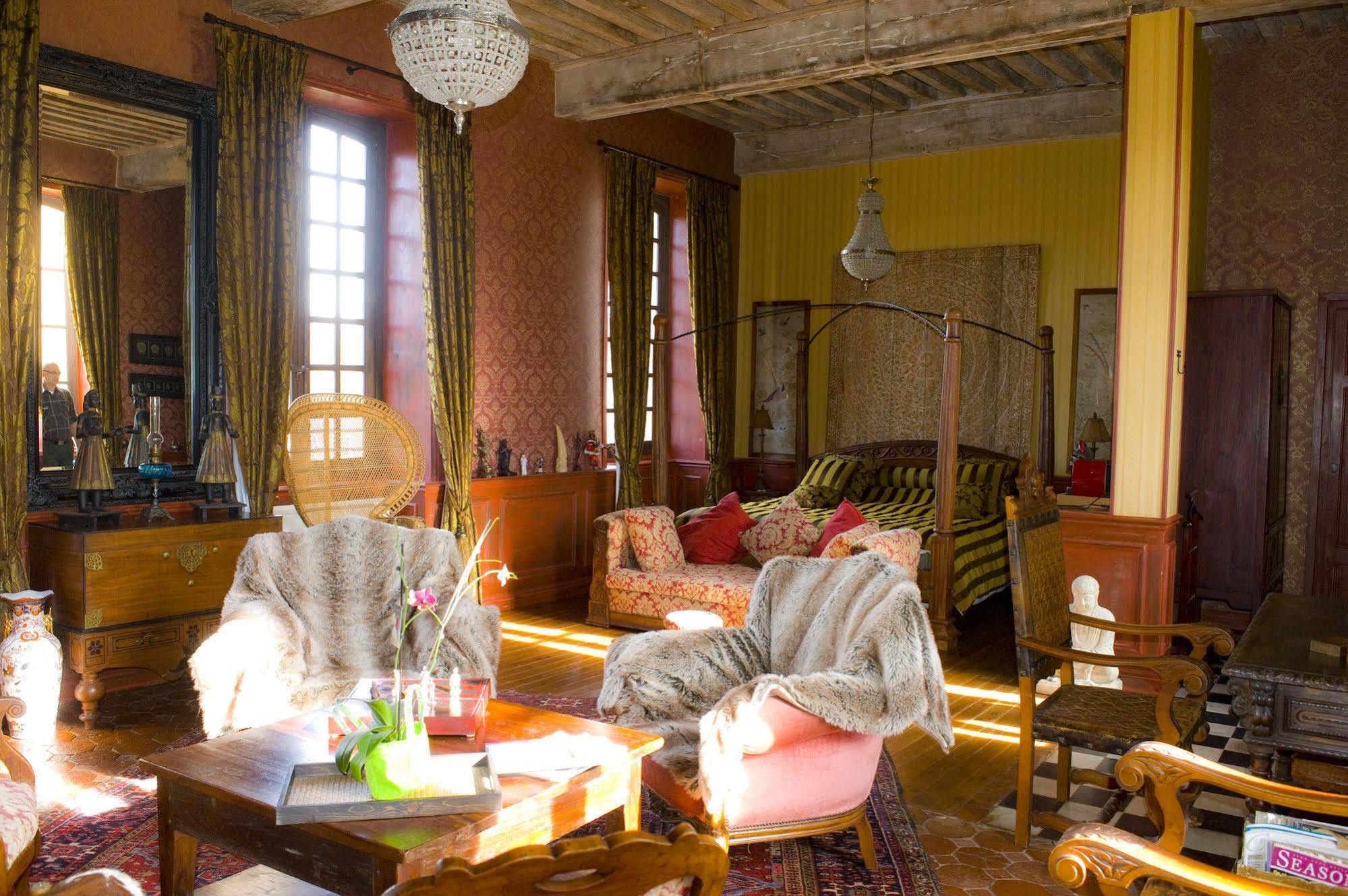 Chateau D'Origny, Chambres D'Hotes Et Restaurant Gastronomique Ouches Екстериор снимка